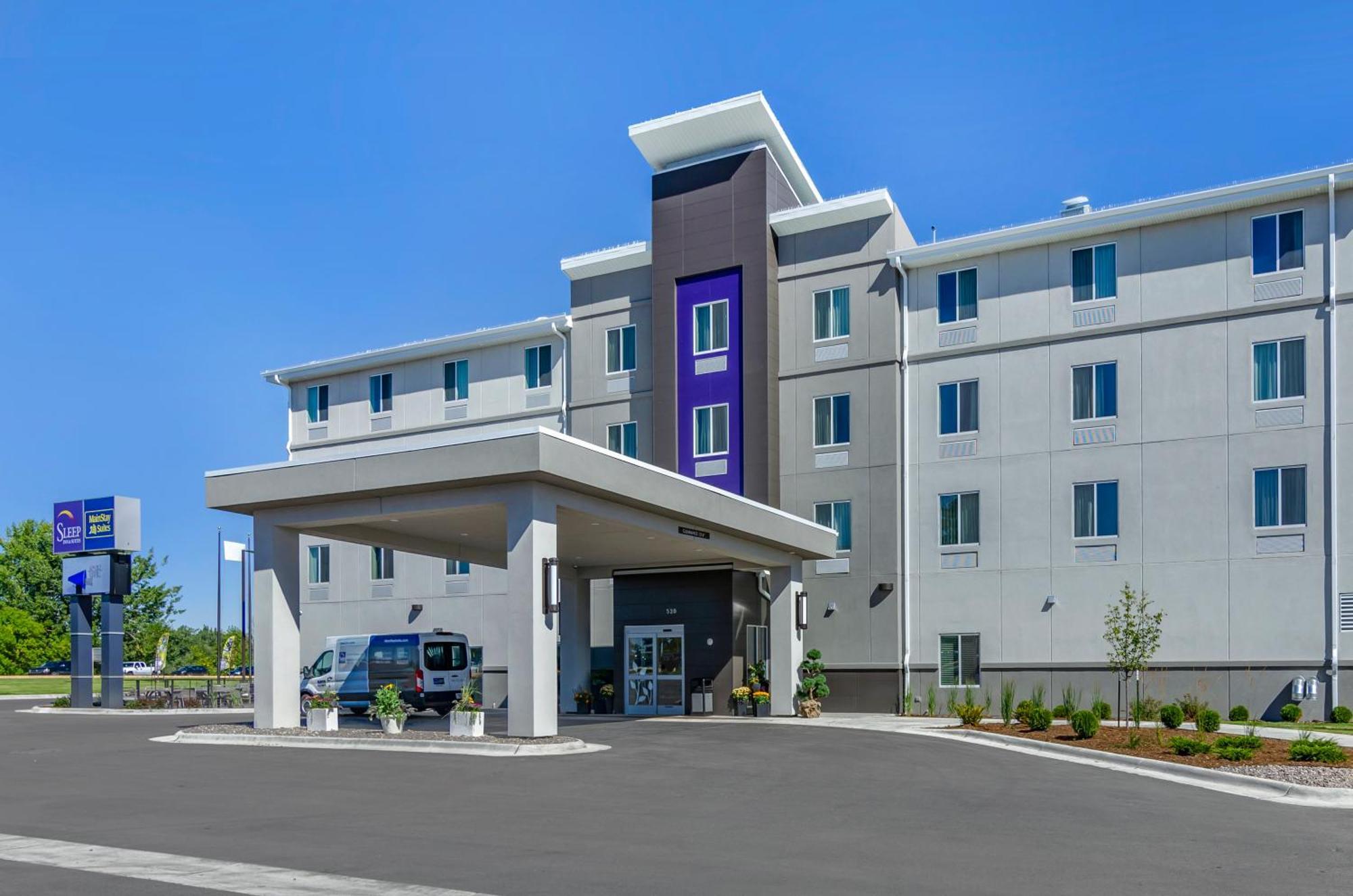 Mainstay Suites Great Falls Airport Exterior photo